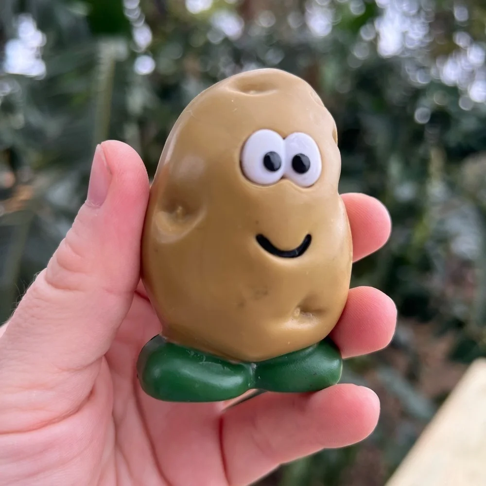 Potato-Shaped Vegetable Scrub Brush - Fun Kitchen Gadget